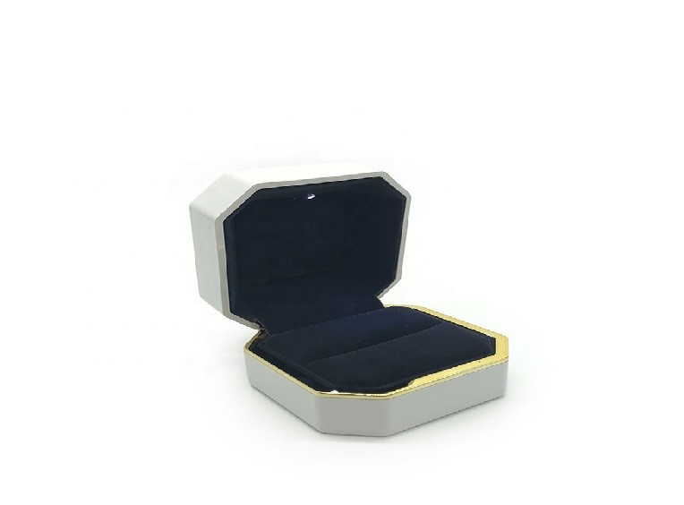 leather jewelry box for single finger ring with led light