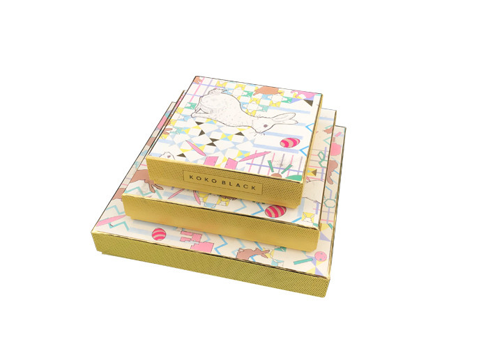 square cardboard chocolate gift boxes packaging with tray