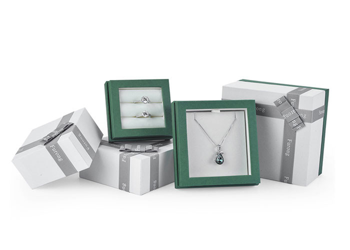 elegant luxury gift packaging boxes / custom printed jewelry