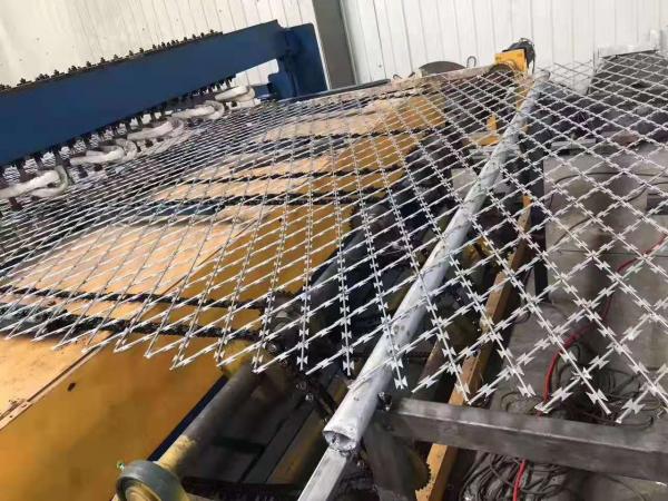 welded razor wire mesh machine