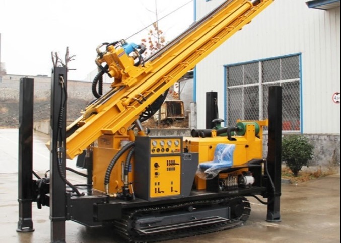 China Multifunctional 400 Meters Water Well Drilling Rig Hydraulic Crawler Mounted factory