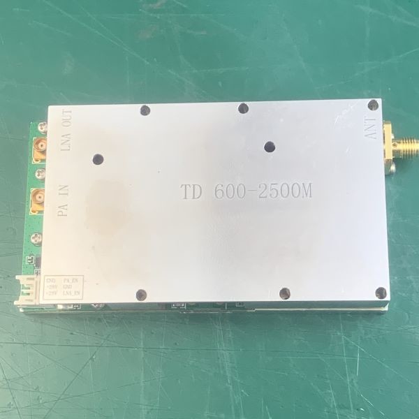 Quality 2W COFDM Signal Booster Broadband Amplifier 24V 600MHz 2500MHz TDD Mode LTE for sale