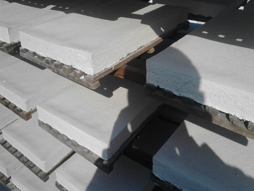 China High Purity White Refractory Ceramic Fiber Board For High Temperature Furnace factory