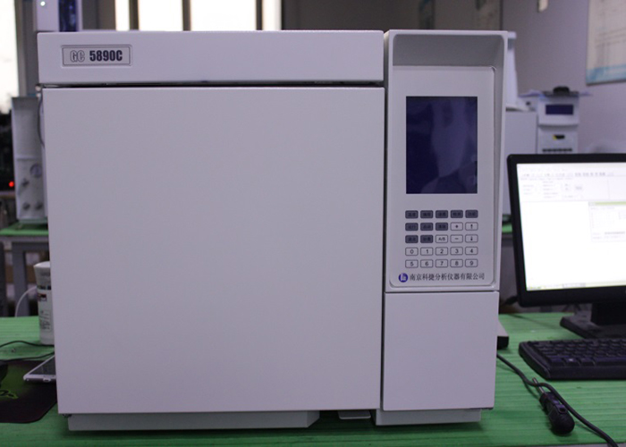 Gas Chromatograph