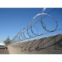 China Welded Razor Wire Mesh Gives A High Security Protective Fence 1m Length for sale