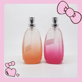 Quality Engraving Surface Refillable Glass Perfume Bottle , Glass Perfume Round Bottle for sale