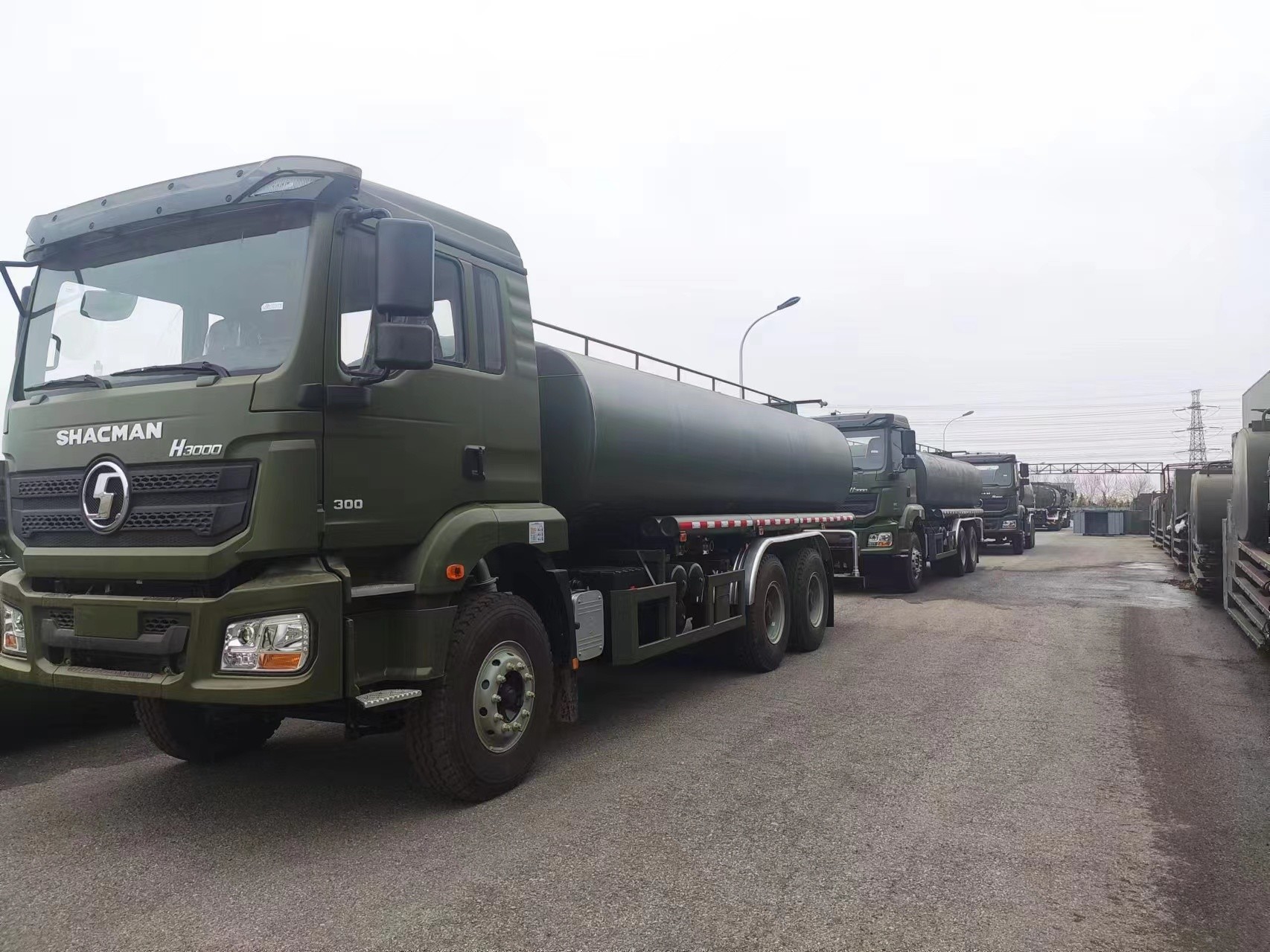 China 6X4 Water Tanker Truck 20cbm sprinkler Water Trucks for sale factory