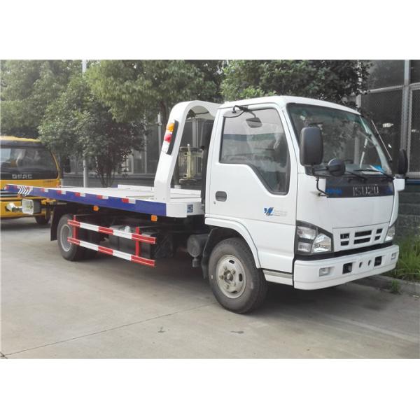 Quality ISUZU 4x2 Small Tow Truck , 6 Wheels 3 Ton Flatbed Wrecker Truck For Two / Three Cars for sale