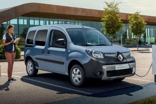 Renault Kangoo Electric Front Cross Side View