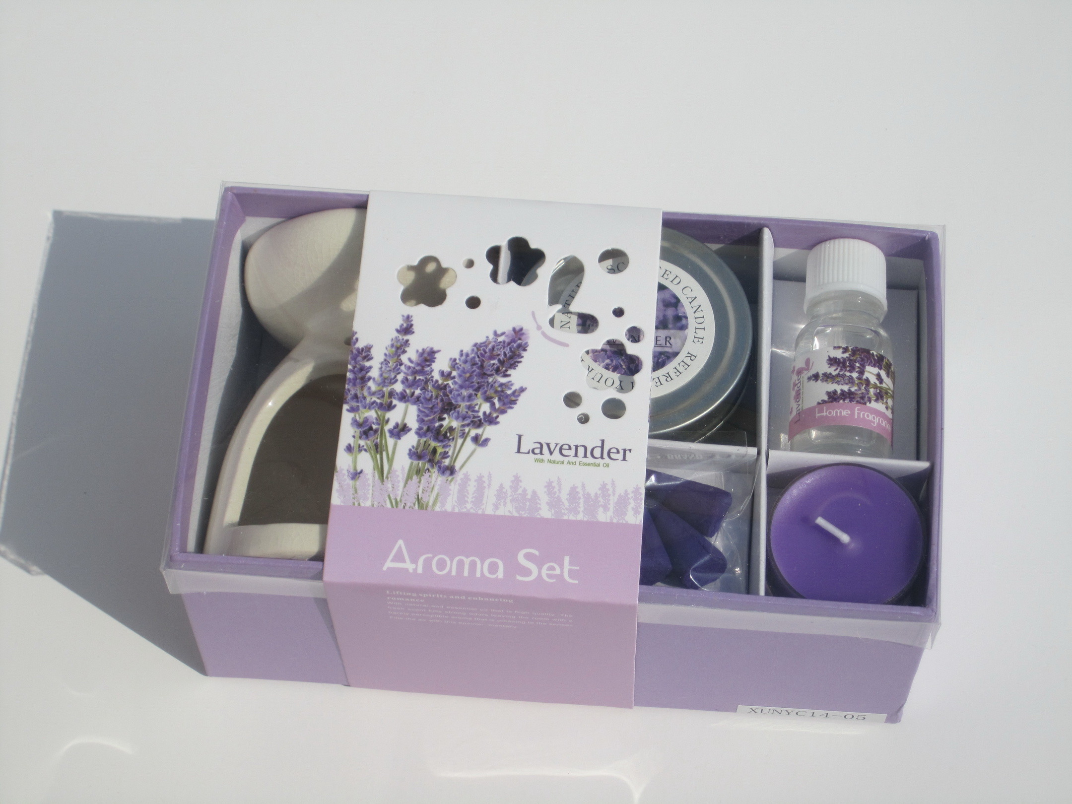 China Purple lavender fragrance scented pillar & glas candle SPA gift ,incense  with printed label packed into gift box factory