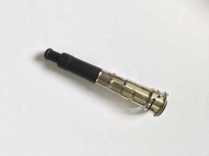 China Heat Resistant Spark Plug Connector 13mm Ignition Lead Connectors factory
