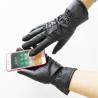 China Top quality promotional cheap daily life pu gloves winter touch screen factory
