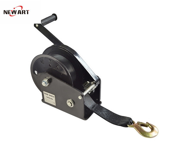 China Small Manual Operated Winch For Boat Trailer , 2600lbs Mini Rope Hand Winch With Atomatic Brake factory