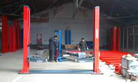 China CE Approved Low Ceiling Car Lifts Cheap Price Single Side Manual Unlock Two Post Car Lift 4500kg/1800mm factory