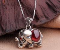China Sterling silver chain necklace, garnet gemstone necklace, elephant pendant necklace factory