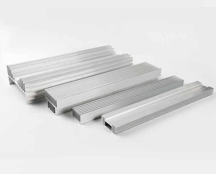 China 6063 T5 Aluminum Extruded Aluminum Heatsink Large CNC Extrusion Machining Heat factory