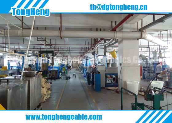 China Gray Colour Quality Medical Hospital Bed Customized Coil Cable factory