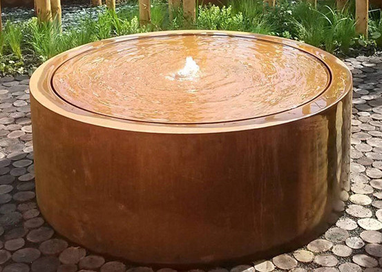 Quality Forging Technique Corten Steel Water Table , Metal Yard Art Round Water Table for sale