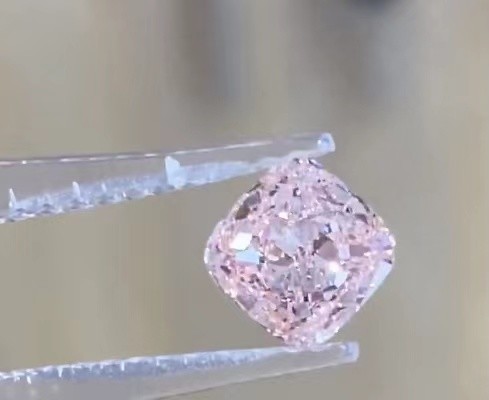 Quality VVS2 Lab Grown Baby Pink Diamonds Fancy Intense Pink Cushion Loose Diamond for sale