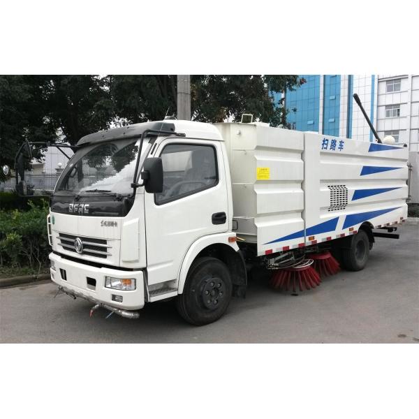 Quality 8CBM Street Runway Sweeper Truck With Water Spraying 4pcs Sweeper For Garbage Cleaning for sale
