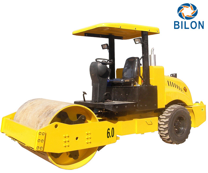 China 60HP 6 Ton Compactors Vibratory Smooth Drum Road Roller Back Wheel Mechanical Drive factory