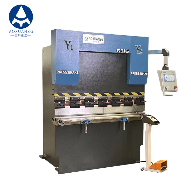 China High Accuracy 63T Hydraulic Press Brake CNC Bending With TP10S factory