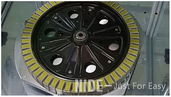  Wheel hub motor rotor paper inserting machine.jpg