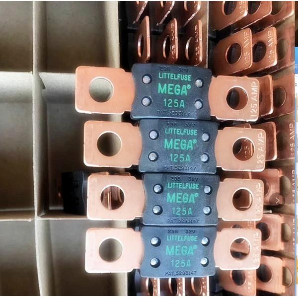 Quality Auto Fuses 30-70A, 65-68mV Voltage Drop, Tin plated Copper Terminal for sale