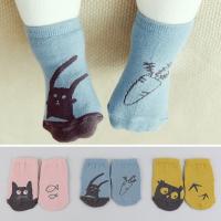 China Custom logo, design kids boys girls cotton blend socks factory