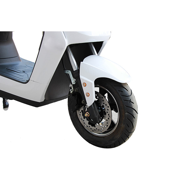 Quality White Color Electric Road Scooter , Electric Scooter For Adults Street Legal  for sale