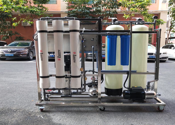 China Water Purifier Brackish Water System / Brackish Water Reverse Osmosis Filter Machine factory