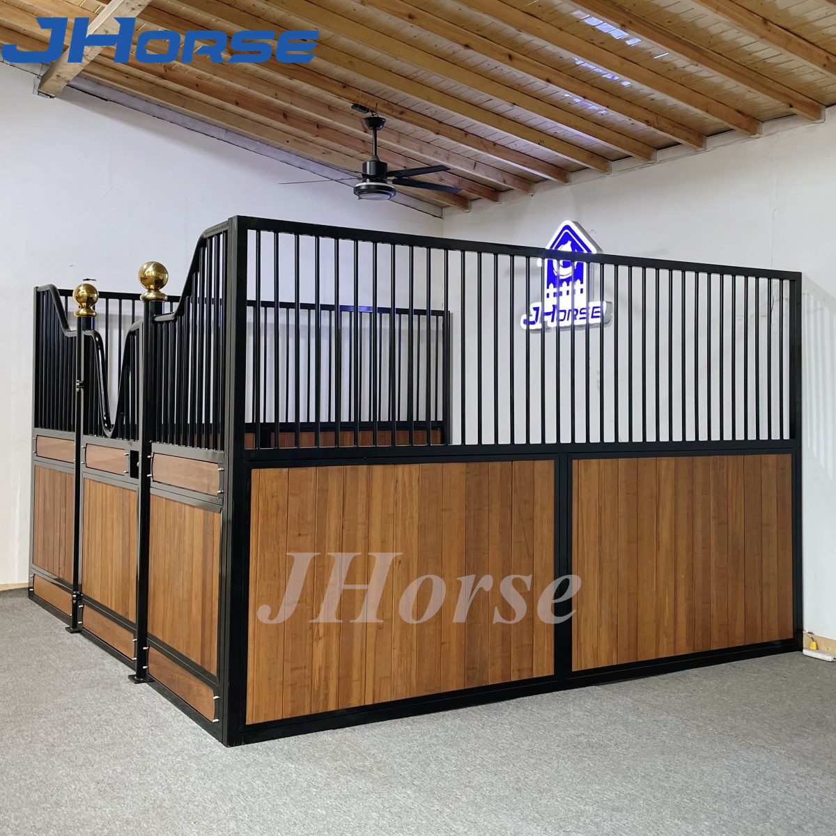 China Customized Horse Stable Stall Prefabricated Black Powder Coated factory