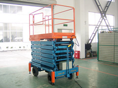 Quality 16M Height CE Certified Hydraulic Mobile Scissor Lift with 500Kg Load and AC Power for sale