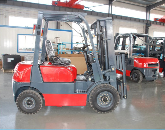 Quality Manufacturer 1.5Ton Diesel Forklift (ISUZU engine,) for sale