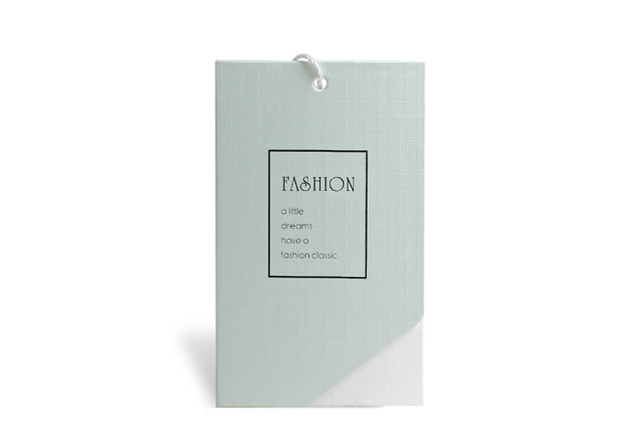 China UV Process Custom Printed Hang Tags / Clothing Label Tags Fashionable factory