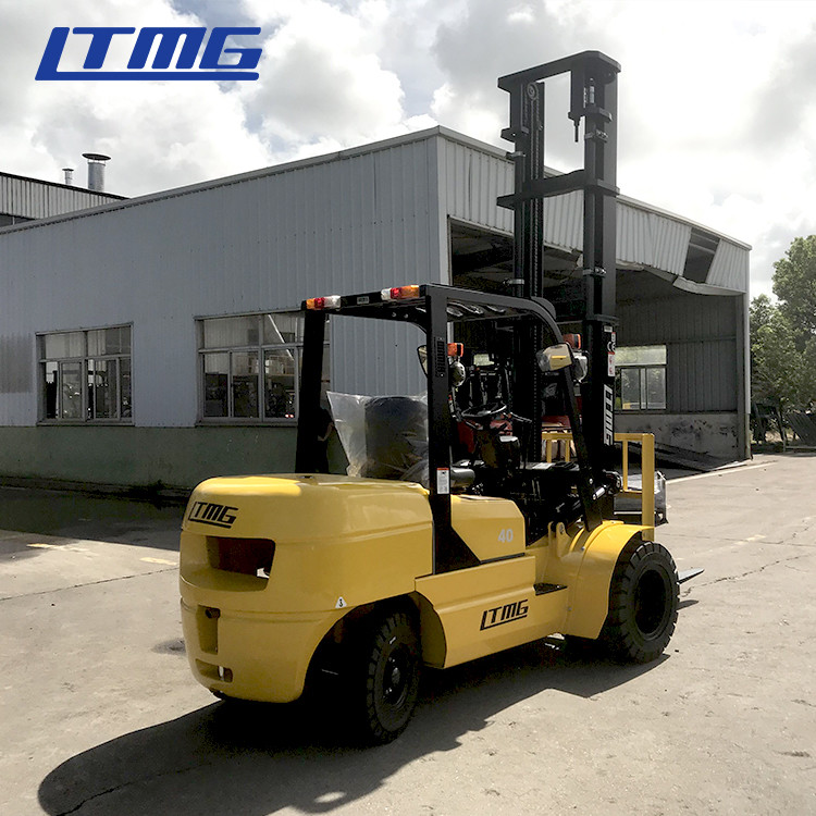 China 4000 Kg Diesel Forklift Truck , FD40 Diesel Powered Forklift With CE / ISO Certification for sale