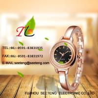 China Ladies watch with golden metal band bracelet buckle and double circle case black color dial factory
