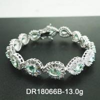 China CZ Jewelry 925 Sterling Silver Pear Cut Green Spinel Teardrop Tennis Bracelet factory