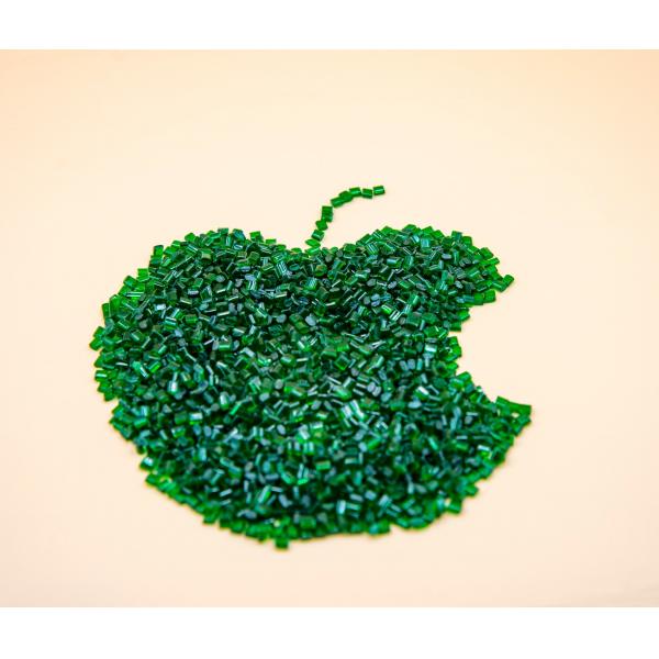 Quality 100% Recycled PET Bottle Resin Polyester Chip Pellet Full Dull Recycled PET Chip for sale