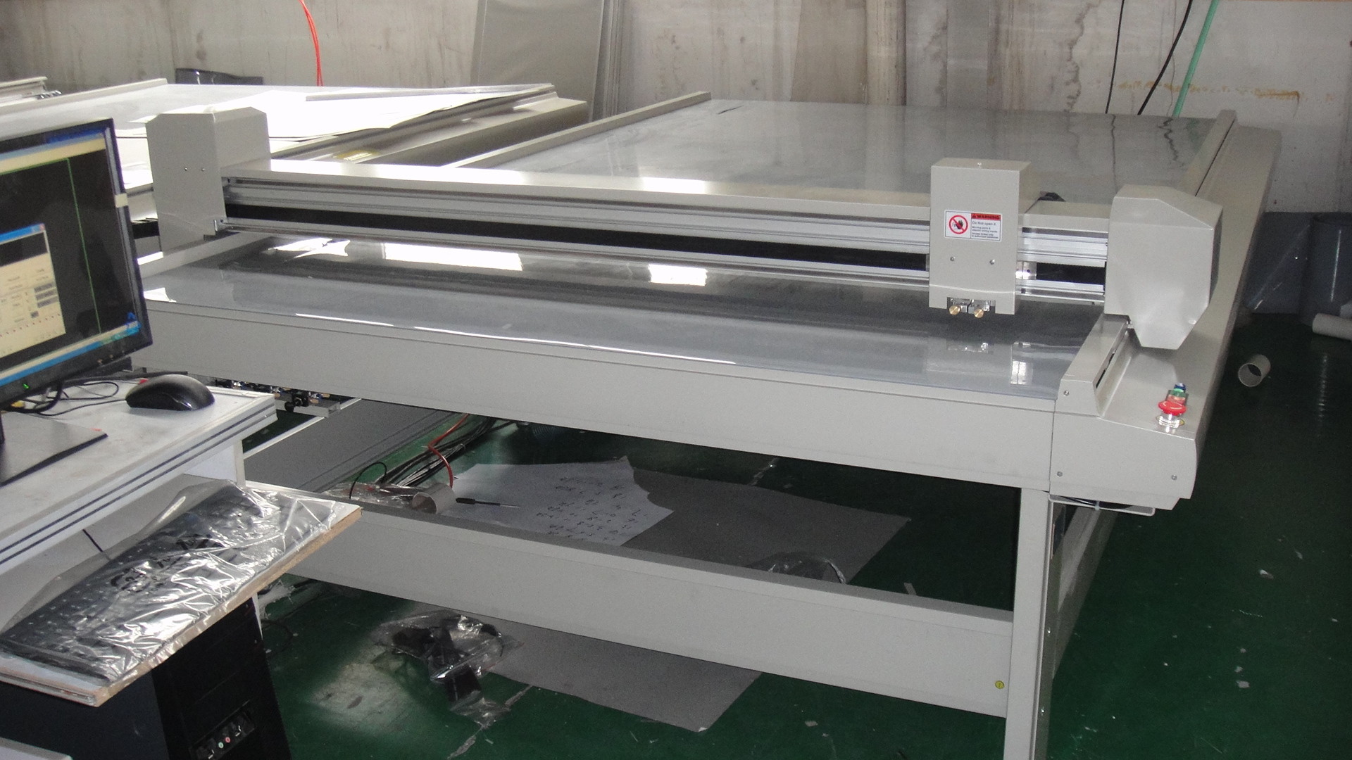 China Light Illumination 3D V-cutting Optic Acrylic Panel Etched Production Machine factory