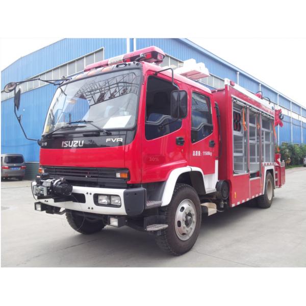 Quality 6 Wheeled Fire Fighting Vehicle , 177KW Emergency Fire Truck With 5T Crane for sale