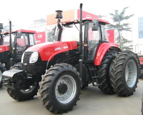 Quality YTO X1804 2200r/Min 180hp Agriculture Farm Tractor With 4 Wheel for sale