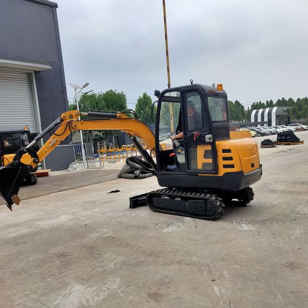 Quality Tailless Compact Crawler Excavator Retractable Shoes 2.5 Tonne Digger for sale