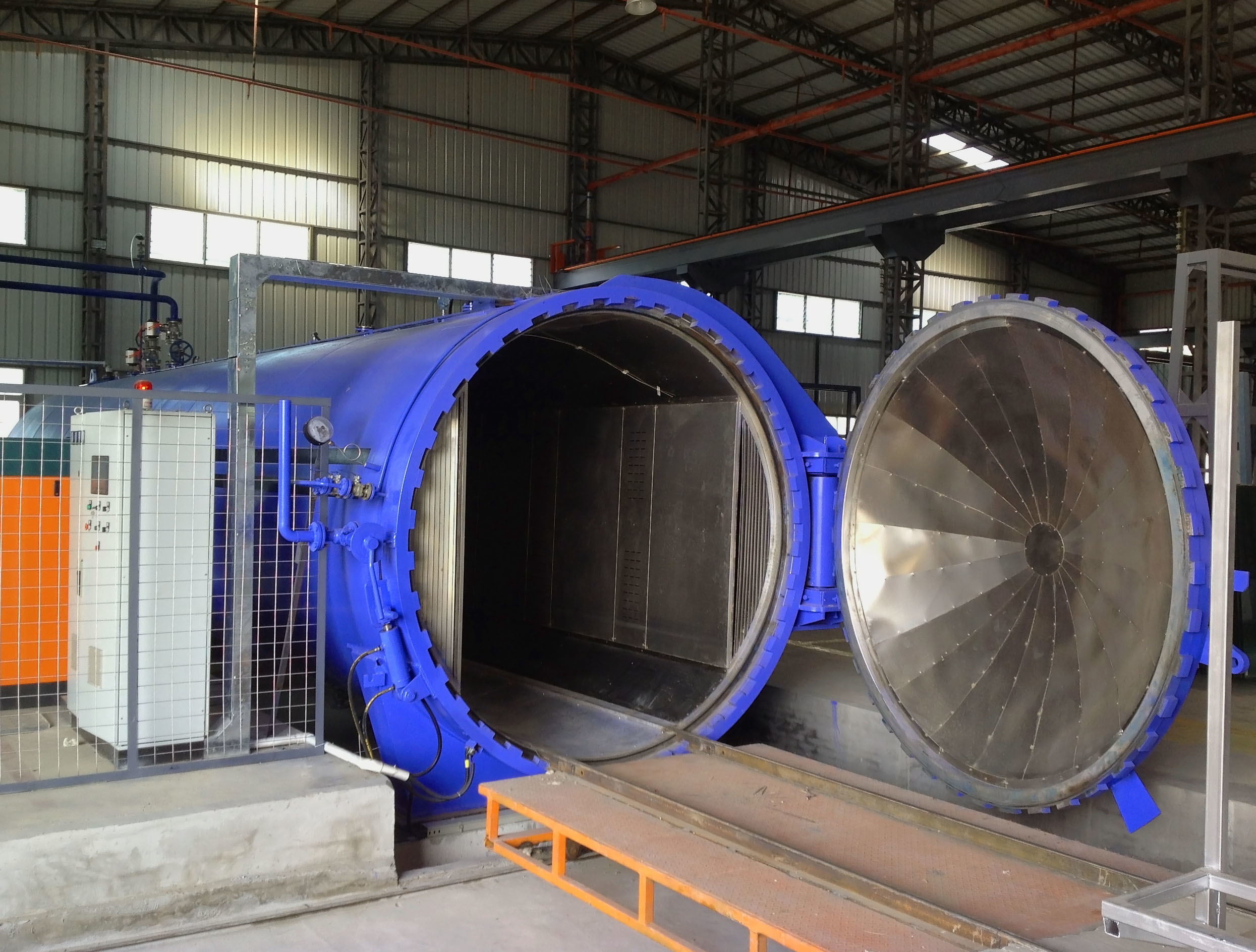 China Professional Composite Curing Autoclave With World Class Engineering And Unique System Design factory