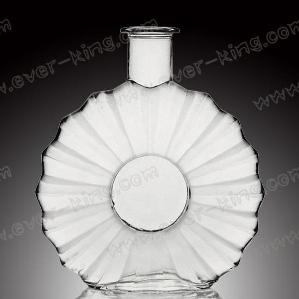 Quality 750 ML Oval Glass Liquor Bottles for sale