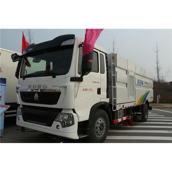 Quality ZZ1187K501GE HOWO Road Sweeper Vehicle Sweeper Truck With High Pressure Water Pump for sale