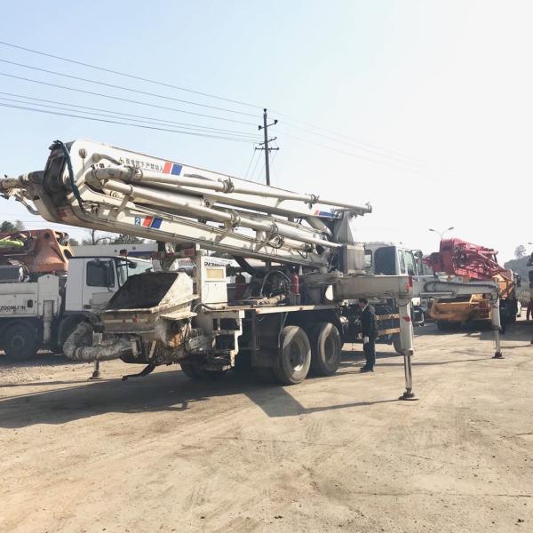 Quality ZOOMLION 37 Meter Used Cement Truck ISUZU Chassis Refurbished for sale