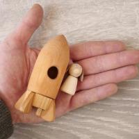 China Multifunctional Wooden Rocket Toy , Wooden Activity Rocket With Astronaut Dog factory