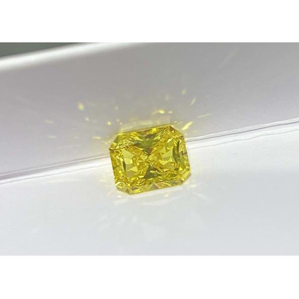 Quality Radiant Shape HPHT Lab Grown Yellow Diamond 1.3ct-1.7ct for sale