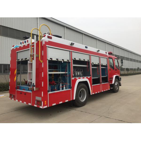 Quality 177kw 6 Wheeled Water Tank Fire Truck 6000L Capacity With Double Cabin for sale